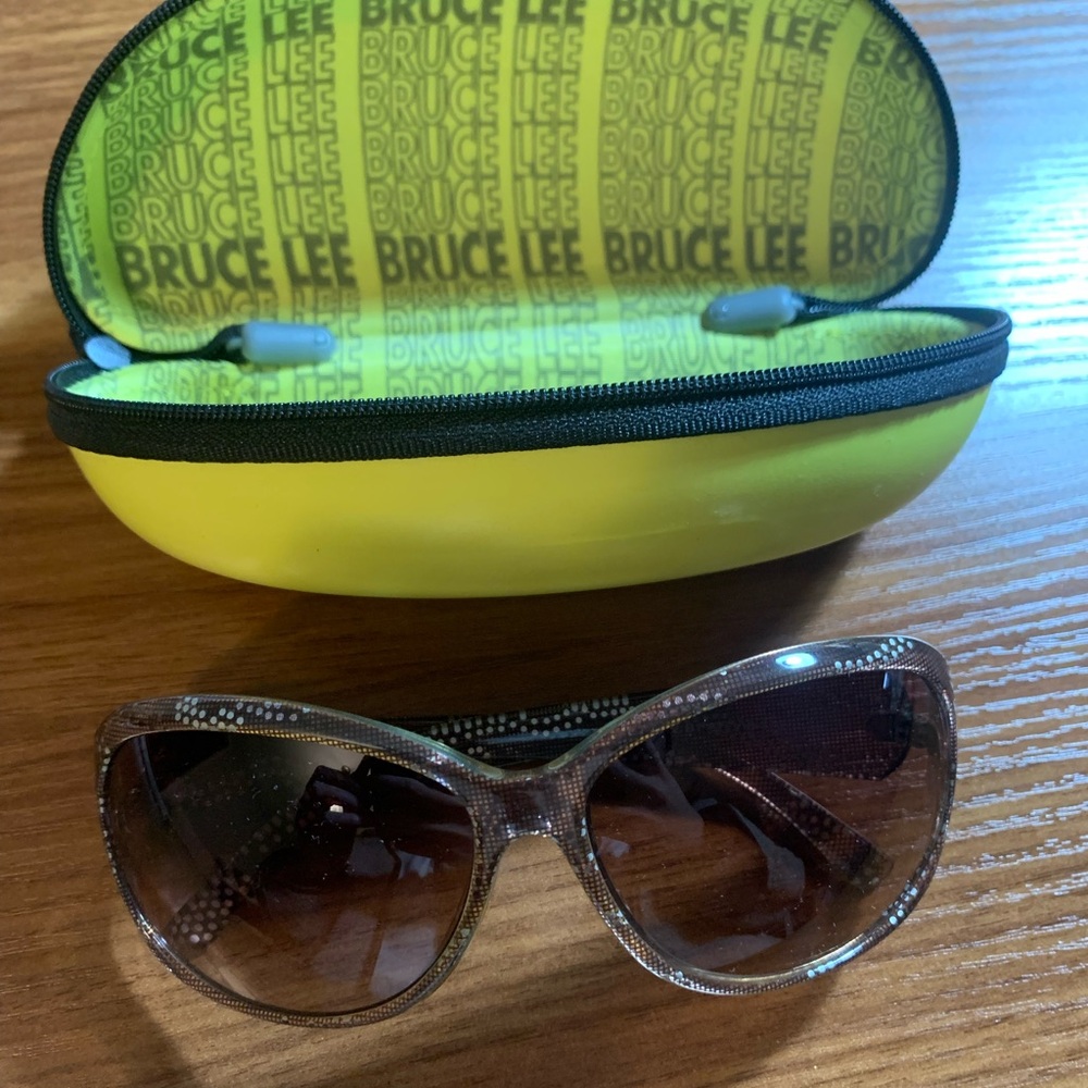 Women's Black Sunglasses